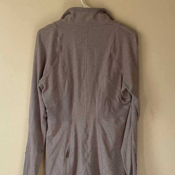 lululemon athletica Light Gray Long Sleeve Top - Picture 5 of 7